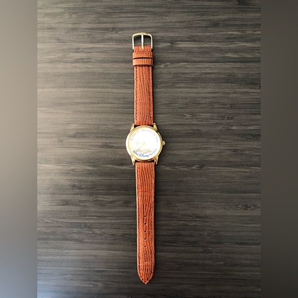 Vintage 25th anniversary Walt Disney Quartz watch - Picture 2 of 6